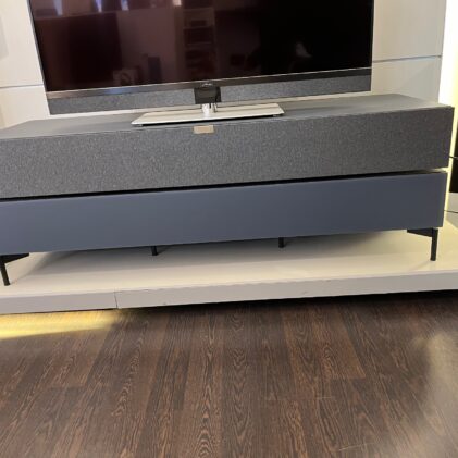 Spectral Smart Furniture - Brick - aus der Ausstellung