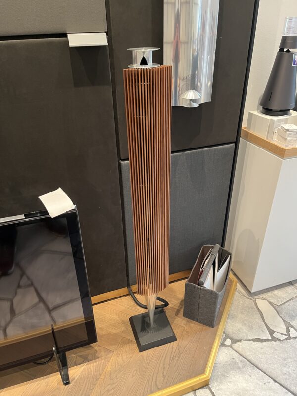 B&O - Beolab 18 (Paar) Alu silber / Walnuss - Vorführlautsprecher