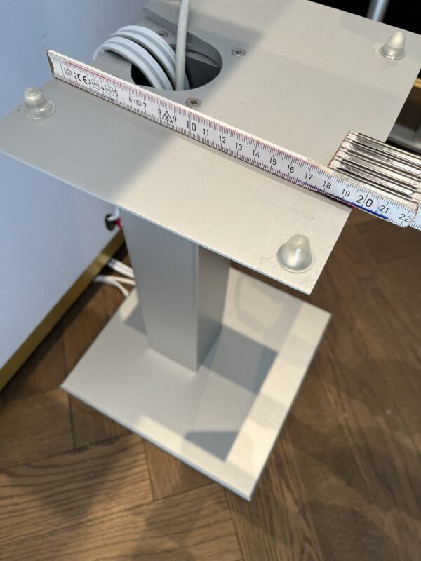T+A - Anlagenständer (mittelgroße Deckplatte) - silber - gebraucht, im Kundenauftrag – Bild 3