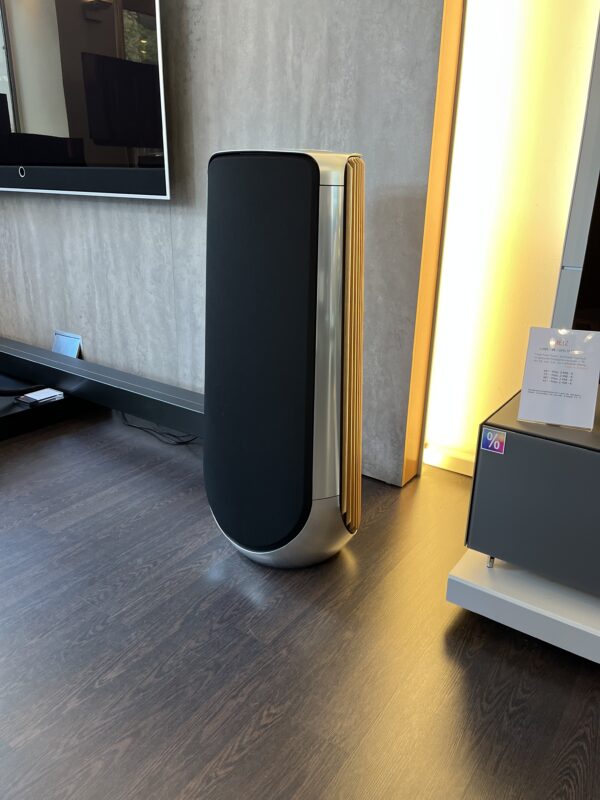 B&O - Beolab 50 (Paar) Silver / Oak - Vorführlautsprecher im Auftrag zu verkaufen