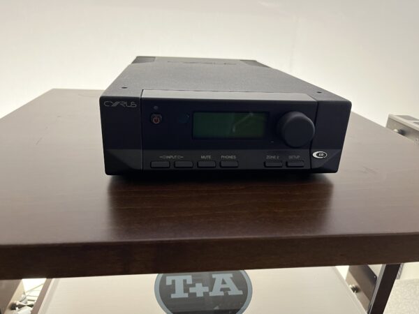 Cyrus - 8 DAC QXR - schwarz - Vollverstärker mit D/A Wandler - Vorführgerät