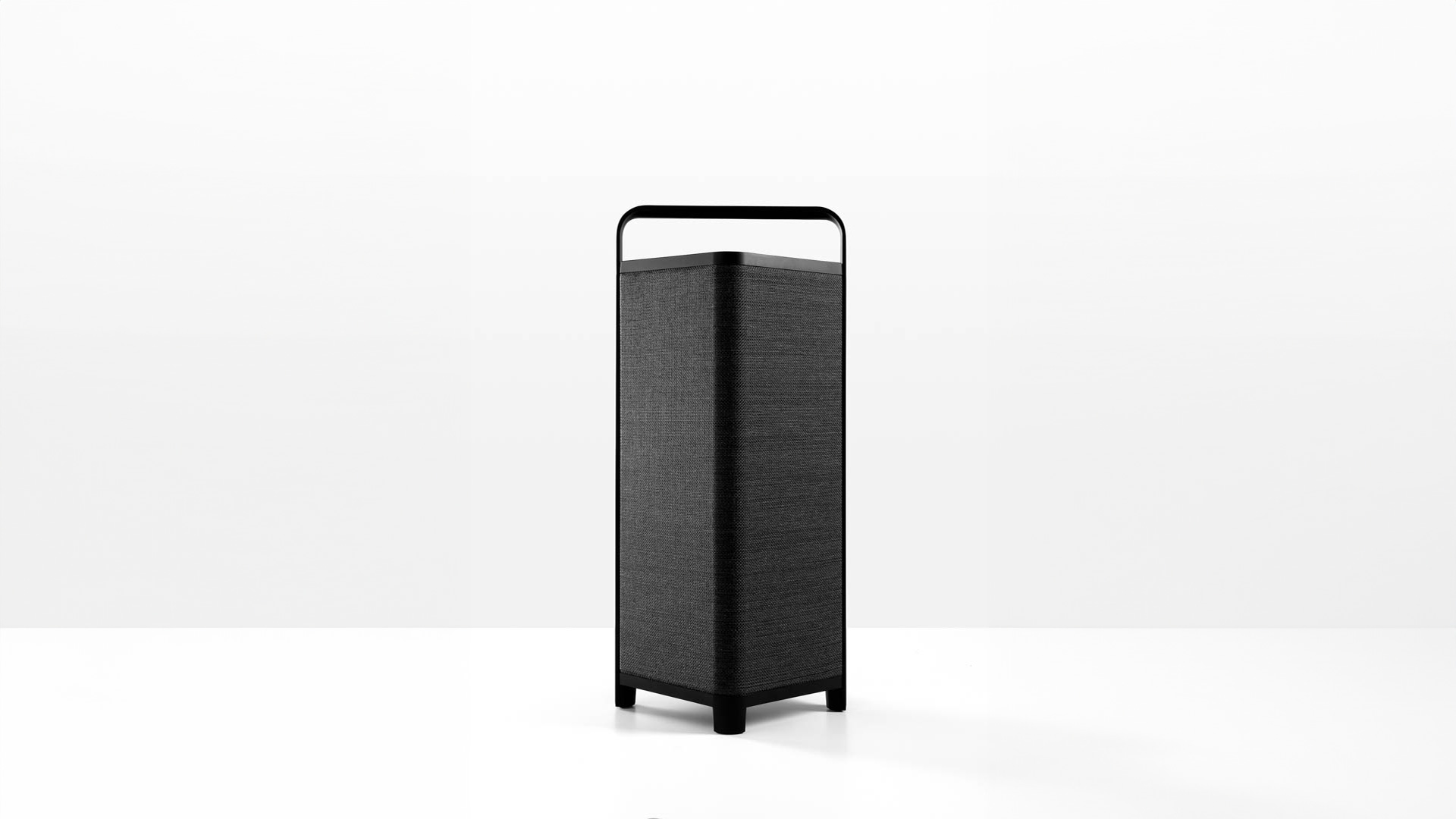 Sonoro Escape P6 AIR In Schwarz. WLAN-Streaming mit den tragbaren Bluetooth Lautsprechern. Jetzt in Stuttgart testen und kaufen