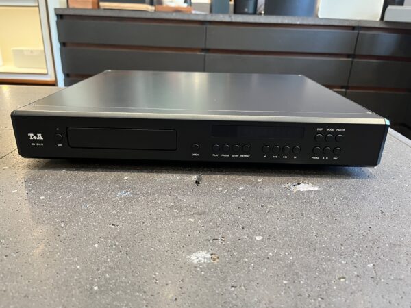 T+A - CD 1210 R in schwarz - CD Player - gebraucht, im Kundenauftrag