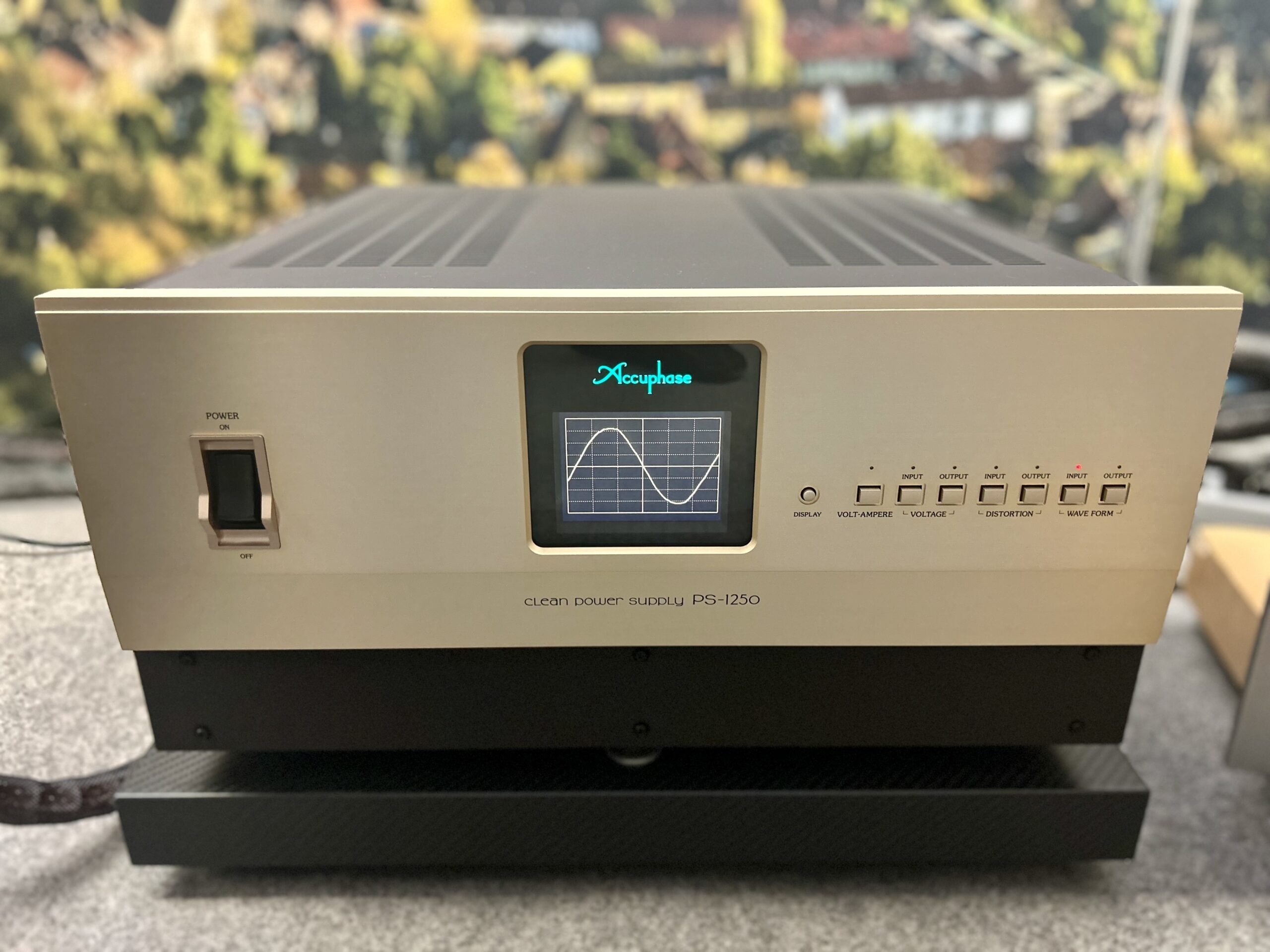 Accuphase PS-1250 Clean Power Supply in Stuttgart kaufen und testen