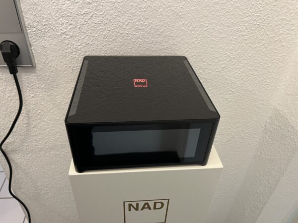 NAD - M10 V2 - BluOS™ Streaming-Vollverstärker - Vorführgerät – Bild 3